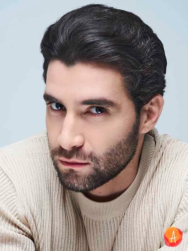 Daniel Toro (10)
