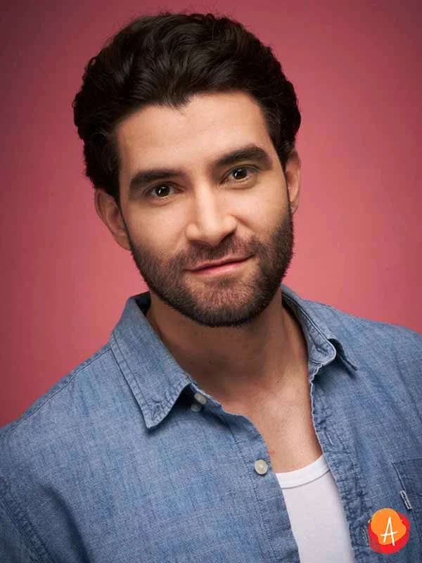 Daniel Toro (8)