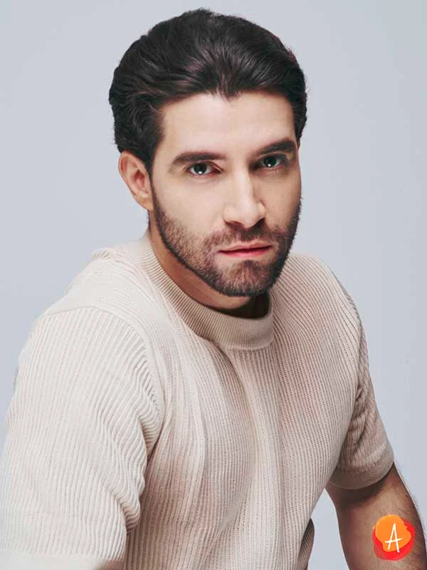 Daniel Toro (9)