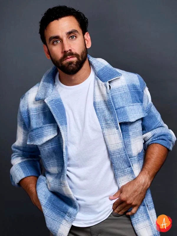 Nathan Román (10)