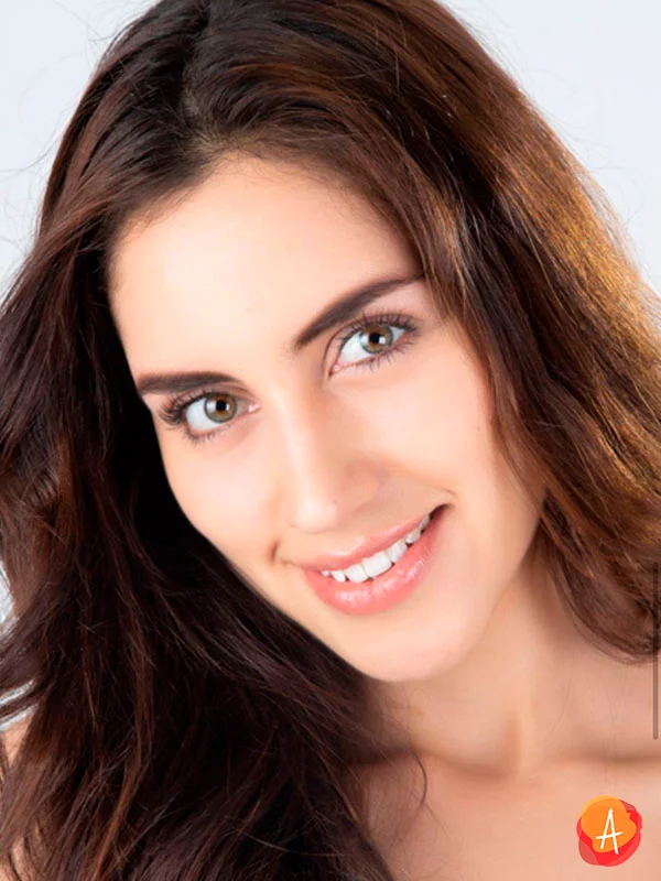 Reyna Zapien (1)