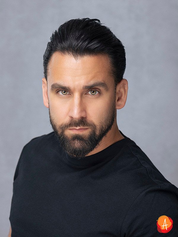 Nathan Román 5