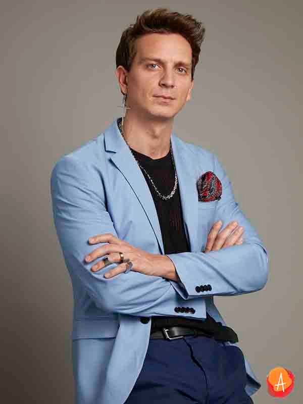 Mikael Lacko 5