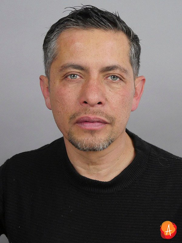Iván Olivares 8