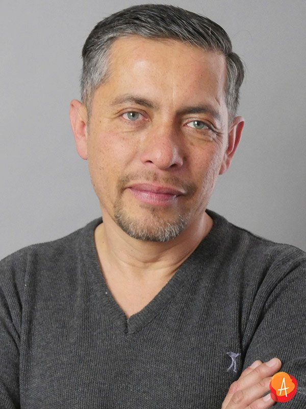 Iván Olivares 9